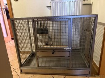 Voliéra pro papouška Ara