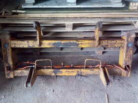 Prodám náhradní díly na UNC 060 (061, 750)