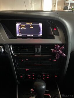 Audi A4 B8 2012 S-LINE 2.0 TDi