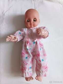 Retro panenka - plačící - 1