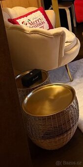 Designové zlaté stolky