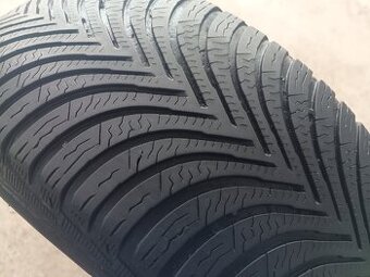 205/55 R16 MICHELIN (3717)