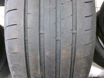 245/45 R18 GOODYEAR (4-4,5mm) č.14523/D1