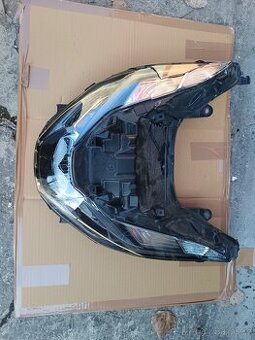 Honda pcx 125 model 2021-24 predni LED svetlo na dily