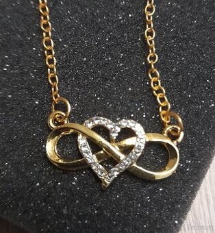 Přívěsky s řetízkem srdíčka