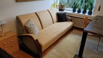 PRODÁM STARŠÍ ZACHOVALOU SEDAČKU