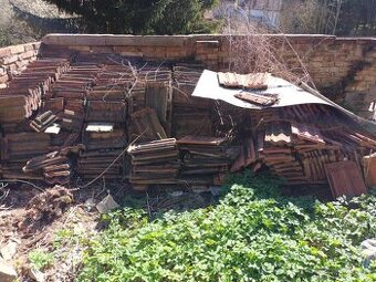 Tašky jedno a dvou falcove. Betonové roury 30 cm 3 kusy.