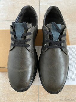 Nové pánské kožené polobotky Baťa - č. 43