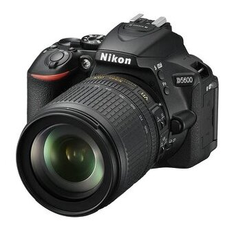 Nikon D5600 + 18-105 mm VR černý