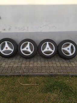 Třípaprsková alu kola Artec 7Jx15H2,rozteč 4x108