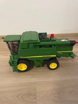 Bruder kombajn john deere T670i