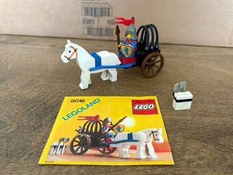 Lego 6016 Castle Knights arsenal