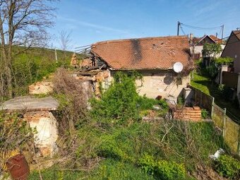 Prodám RD k demolici pozemek 233m2 Bohuslavice u Kyjova
