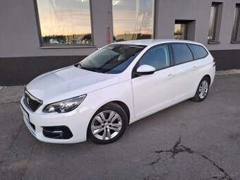 PEUGEOT 308 SW 1.2i 96kW combi, r.21 130000km ČR VELMI PĚKNÝ