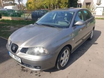 Seat Cordoba, automat+LPG+benzin- Praha 10