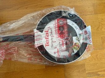 Nova Panev Tefal Simply Clean 28cm
