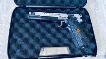 Vzduchová pistol CO2