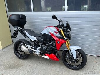 BMW F 900 R