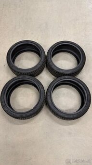 Zimní pneu 225/40 R18