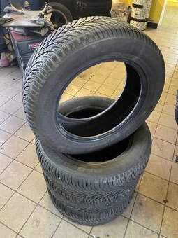 205/60 R16 BF Goodrich G-Force Winter 2