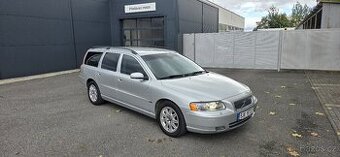 Volvo V70 D5 120kW, 2005, 216 000km, velmi pěkný stav