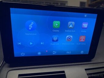 Autoradio sencor s carplay a couvaci kamerou