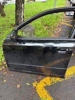 Přední dveře Audi A4 B6 sedan