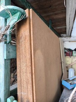 Deska formátovaná DTD surová ostrohranná, 18x1800x2080mm