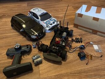 RC auto 1:10 Tamiya TT-01 + VW Golf + Ford focus