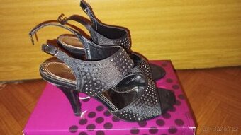 Dámská (dívčí) společenská obuv