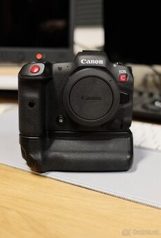 Canon R5C + bohaté příslušenství