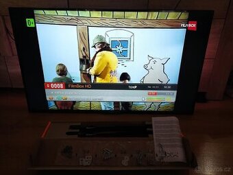 TELEVIZI PHILIPS S PODSVÍCENÍM + OVLADAČ - úhlopříčka 120cm