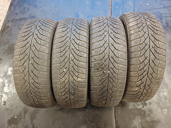 Zimní pneu Kumho 215/65/16 98T