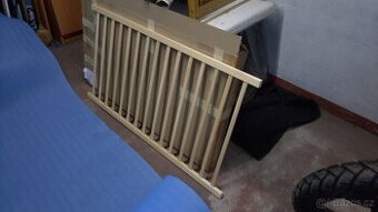 Drevena ohradka na deti