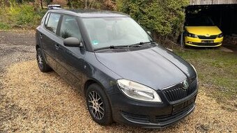 ŠKODA FÁBIA 1.2 HTP,SERVISNÍ KNIHA.