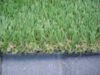 Umělý travní koberec