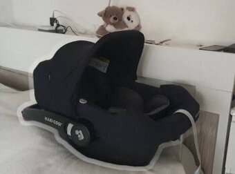 Autosedačka Maxi-Cosi CabrioFix isize + Isofix base