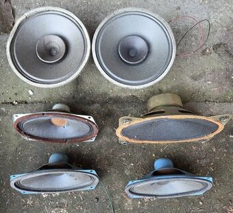 Směs reproduktorů Tesla a jiné