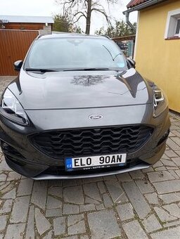Ford Kuga Hybrid 2,5 r.v.2021 naj.23000km