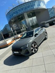 Audi Exclusive Q8 E-tron Sportback výměna Enyaq