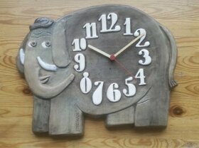 Keramické hodiny slon (Alexandra Koláčková)