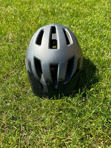 Dětská cyklistická helma Specialized Shuffle LED child - 1