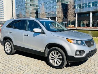 Kia Sorento 2.2D 4x4 MANUÁL VÝHŘEV 1.MAJITEL PANORAMA