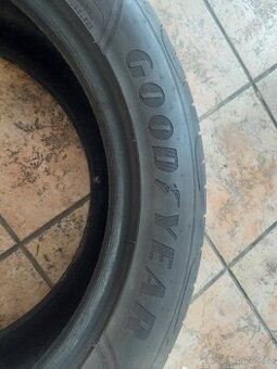 285/45 R20 Goodyear 4ks