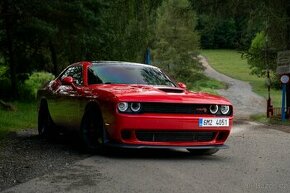 Dodge Challenger Hellcat 6.2l V8 2016 800 koní
