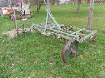 Kultivátor za traktor ZETOR a brány