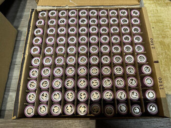100kusů Li-Ion 18650 články baterie kapacita 2500 - 2700mAh
