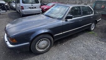 BMW 750i E32