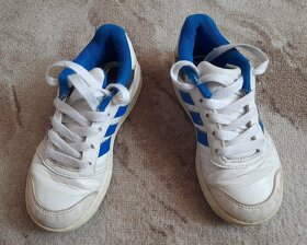 Sportovní boty vel. 28,  sandále vel. 27.