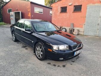 Volvo S80 2.5T black edition - 154kw , puvod CZ